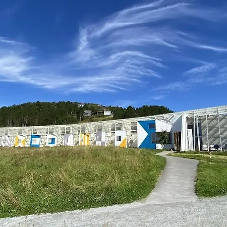 Stokkøya Strandhotell Hosen
